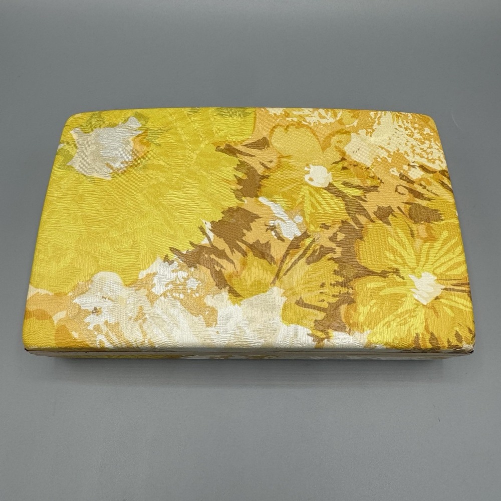 Vintage Mele Floral Jewelry Case Groovy Pattern Clamshell Ring Box